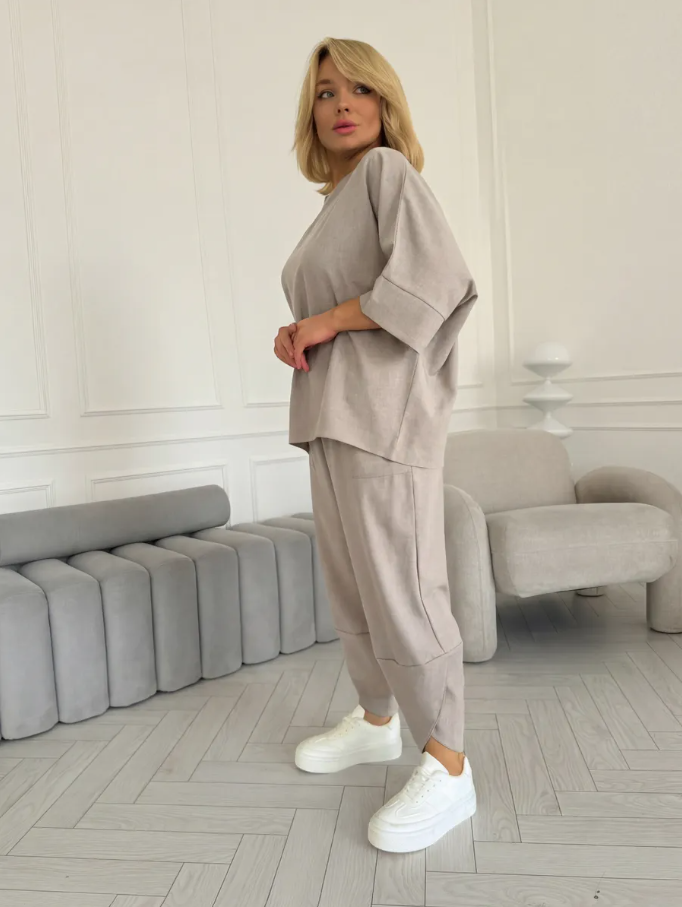 طقم لينن نسائي واسع — أناقة وراحة في كل يوم
